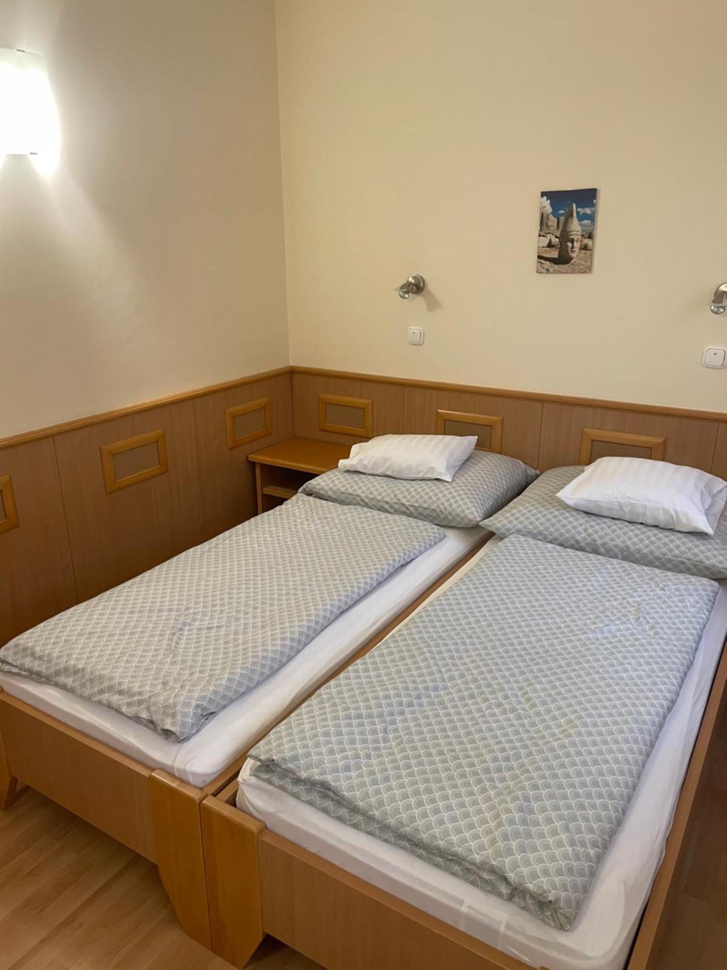 Garda Apartmanház Hévíz Habitación foto